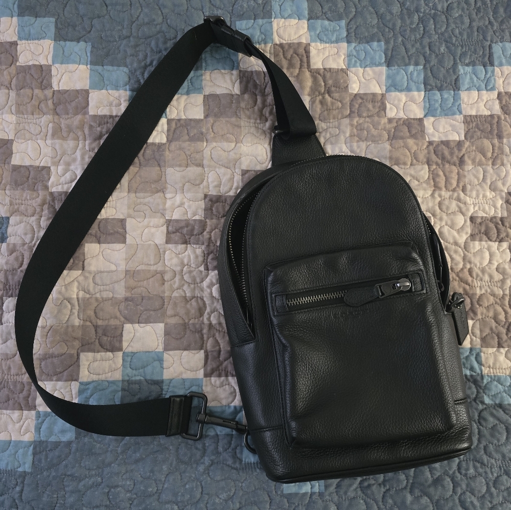 Coach west pack crossbody
